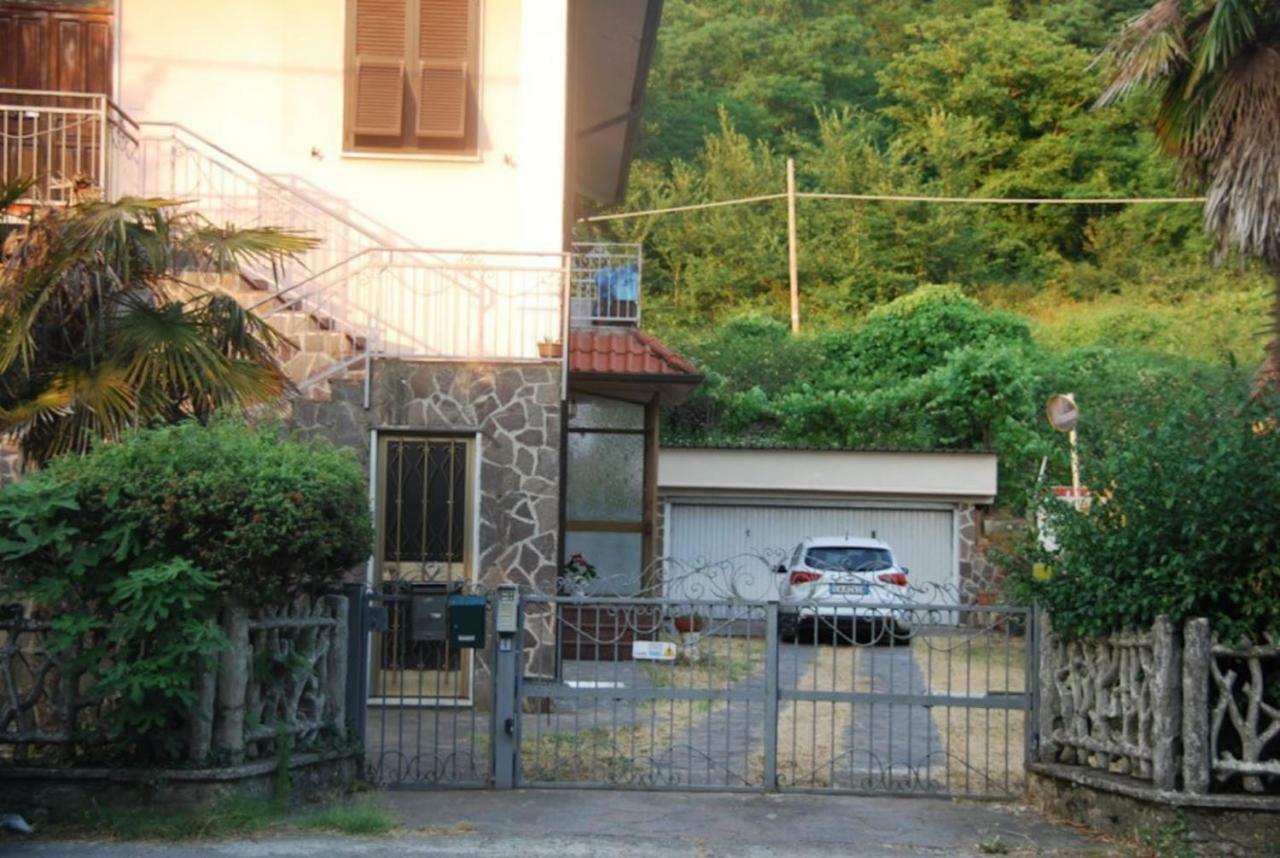 فيلا Terrarossa في Casa Ferdani Lunigiana المظهر الخارجي الصورة